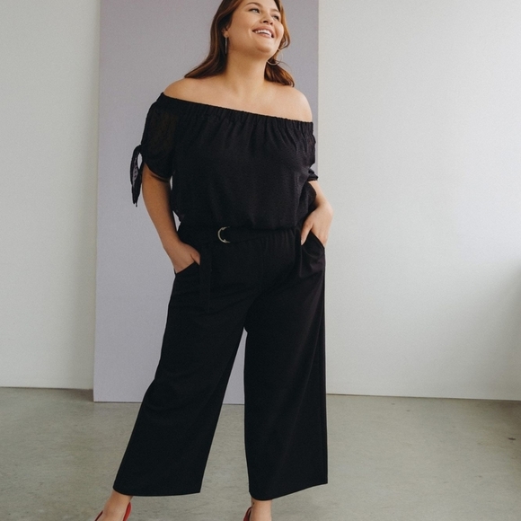 Love & Legend Pants - Love & Legend Cropped Pants - Size 3X